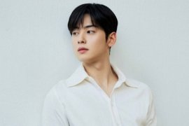 Cha Eun Woo ASTRO debut main film layar lebar di "Decibel"