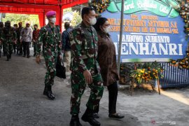 Kasal Kunjungi Keluarga Korban KRI Nanggala 402
