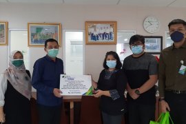 BP Jamsostek serahkan santunan kematian untuk Pendeta Sunggul Sirait