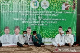 Tanah Laut's Baznas launches Love Zakat Movement