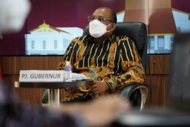 Governor urges South Kalimantan people to prevent COVID-19 not to be like India