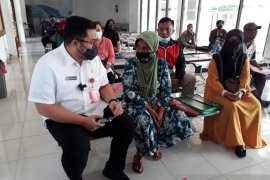Sidak ke dispendukcapil, Bupati Kediri minta layanan dokumen warga dibuat digital