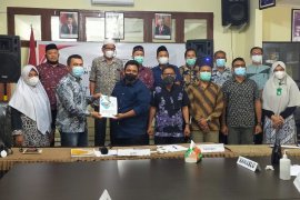 KPUD Asahan terima hasil riset pilkada Kabupaten Asahan 2020