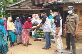 TeRuCI Chaplaku kembali berbagi kepada warga kurang mampu