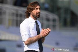 Pirlo ogah terpengaruh spekulasi  masa depannya di Juve