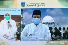 Gubernur Khofifah dan  kepala daerah se-Jatim "khataman Al Quran"