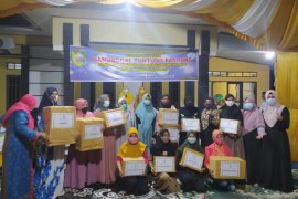 Desa Asri Mulya gelar lomba kudapan antar RT