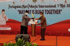 INKA raih  juara I lomba perusahaan aman dan sehat Kota Madiun