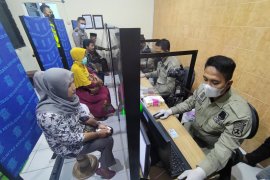 Keluarga awak KRI Nanggala di Tulungagung terima bantuan SIM gratis
