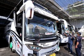 Pengawasan penyedia jasa transportasi