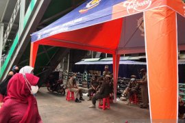 Penerapan prokes di Pasar Tanah Abang diperketat