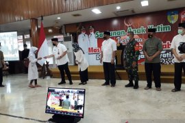 Pemkab Kediri bagikan santunan untuk anak yatim