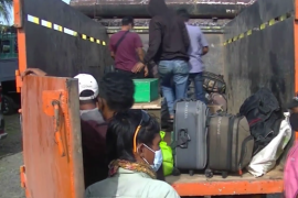 Aparat gabungan putar balikkan kendaraan yang mudik di Jalinsum Langkat