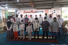 Jelang Lebaran 2021, REI Sumut bagikan 1.000 paket sembako