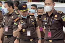 Bupati Kuansing diperiksa, Kajari : Kemungkinan ada tersangka baru