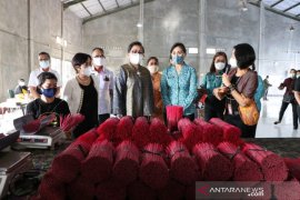 Ketua PKK Bali: gunakan bahan baku dupa yang "bertuah"