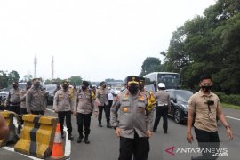 Wakpolda Jabar tinjau pelaksanaan Operasi Ketupat Lodaya 2021 di Kota Bogor
