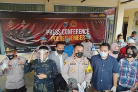 Dosen Unej pelaku pelecehan seksual terhadap anak akhirnya ditahan polisi