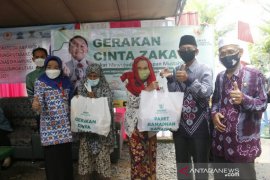 Puluhan Akseptor KB dapat layanan gratis dan paket Ramadhan