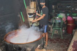 Penjualan  jenang candi jajanan khas Magetan meningkat jelang Lebaran
