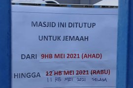 Malaysia tutup dua masjid beresiko tularkan COVID-19