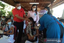 Pemkab Gianyar adakan vaksinasi kanker rahim pada siswi SMP