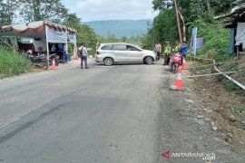 Terkait penyekatan mudik, H-2 Lebaran Jalinsum Tapsel lengang kendaraan