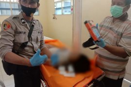 Perempuan yang ditemukan terapung itu melompat dari dermaga dan mengatakan sesuatu