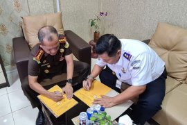 Kajari Sibolga teken kerja sama dengan UPBU FL Tobing