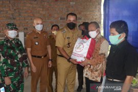 Pemkot Medan salurkan 300 paket bahan pokok bagi tunanetra