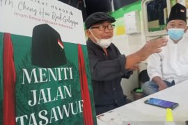 Komedian Djadi Galajapo terbitkan buku "Meniti Jalan Tasawuf"