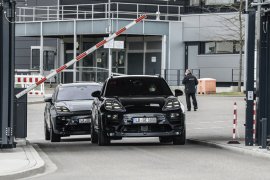 Porsche Macan listrik siap hadir setelah diuji 3 juta km