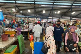 Pasien COVID-19 di Kepri bertambah 194 orang