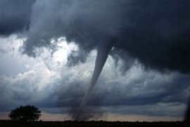 Badai Tornado di China renggut tujuh nyawa warga
