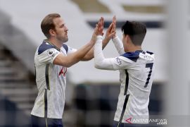 Thomas Frank minta Brentford  waspadai duet Kane dan Son