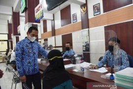 Bupati Lumajang pastikan layanan publik berjalan normal usai Lebaran