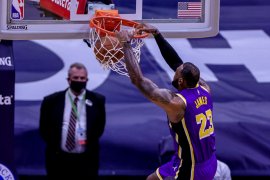 Meski menang atas Pelicans, Lakers harus jalani turnamen play-in