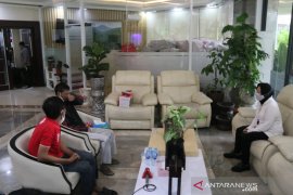 Menteri Sosial fasilitasi dua "Manusia Gerobak" pulang ke Sukabumi