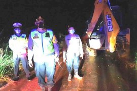 Longsor di Manduamas Tapteng, Kapolres langsung turun tangan