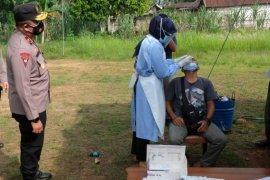 Polisi Jambi tegaskan pemudik melintas perbatasan wajib tunjukan surat bebas COVID-19