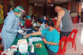 Pemkot Denpasar prioritaskan 400 lansia untuk divaksin COVID-19