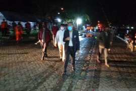 Bupati Kolaka pantau arus balik lebaran di pelabuhan feri