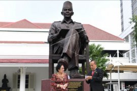 Peresmian patung Bung Karno