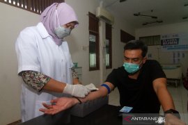Ketua DPD Partai Golkar Provinsi Kalbar Persiapan Donor Plasma