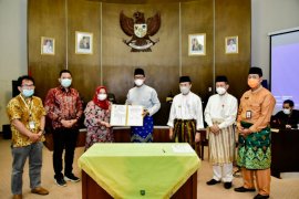 Bupati Bengkalis teken kesepakatan garis batas dengan Rohil
