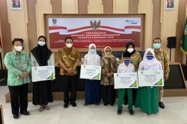 Anak peserta program BPJS Ketenagakerjaan di Jombang dapat beasiswa