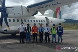 Pesawat Pertamina angkut gas elpiji dalam ujicoba Bandara Long Bawan Krayan