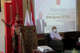 Bahlil jelaskan UU Cipta Kerja putus mata rantai birokrasi izin usaha