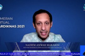 Nadiem Anwar Makarim buka pameran virtual Hardiknas
