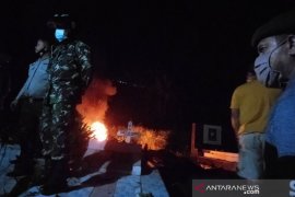 Warga Aek Tampang bongkar makam positif COVID